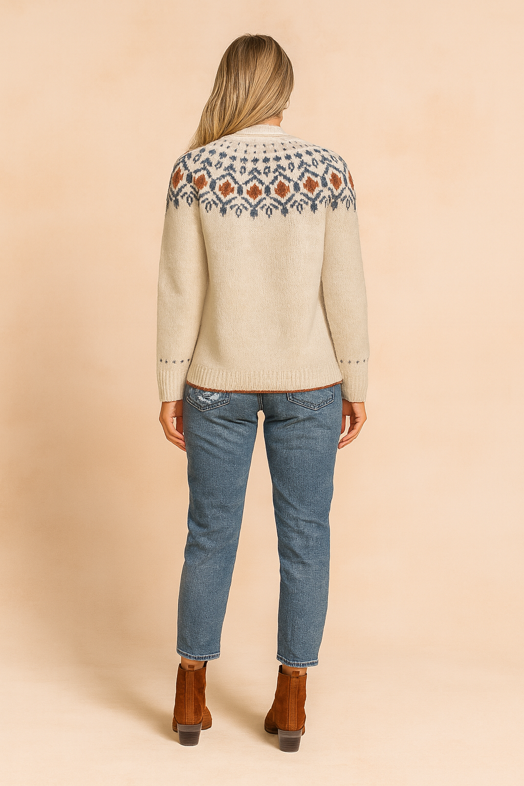 Isla | Modern Style Sweater with Classic Elegance