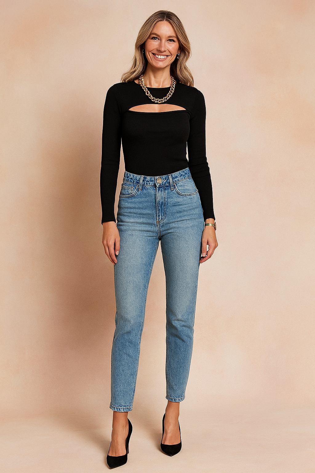 Patricia | Sweater with a cutout under the neckline