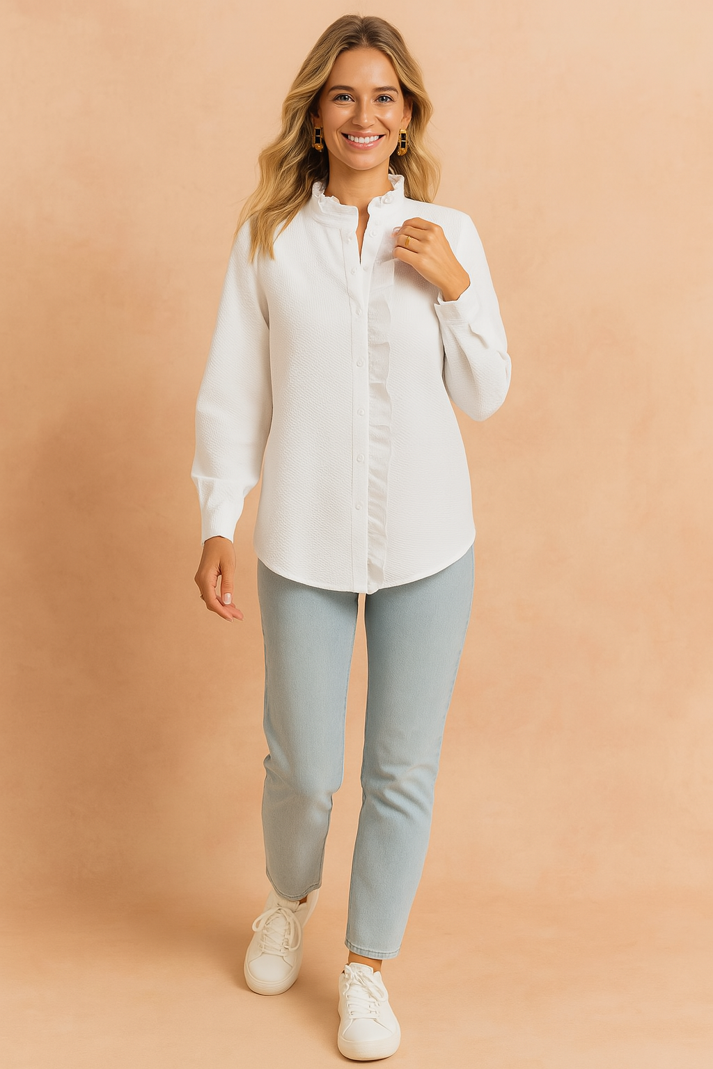 Riva | Chic blouse with a delicate finish