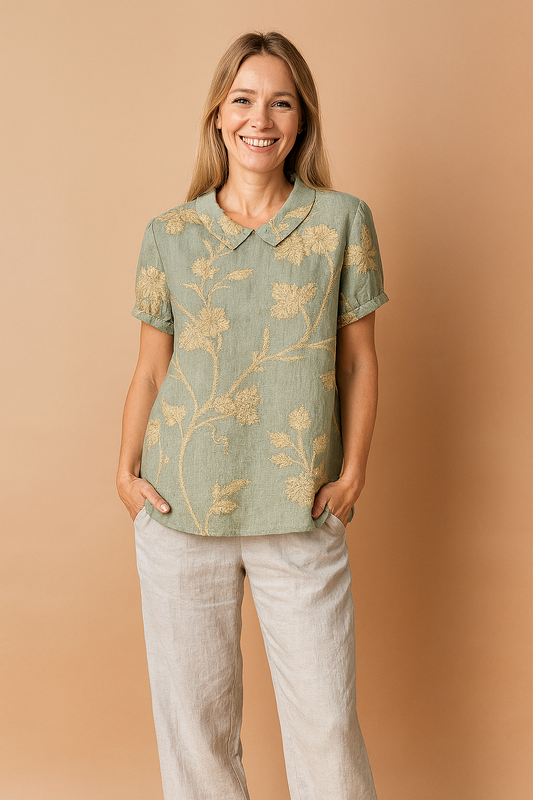 Alina | Summer blouse with a delicate pattern