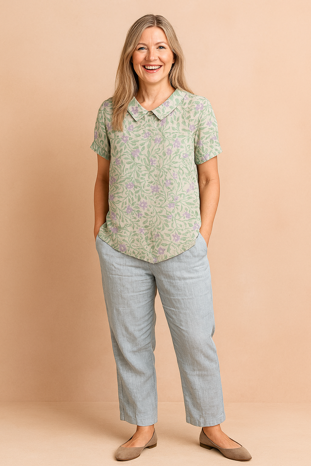 Alina | Summer blouse with a delicate pattern