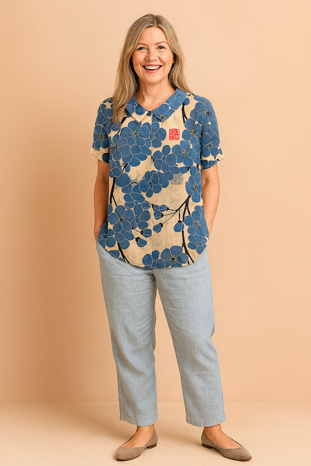 Alina | Summer blouse with a delicate pattern