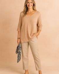 Barbara | Casual Elegance with a V-Neck