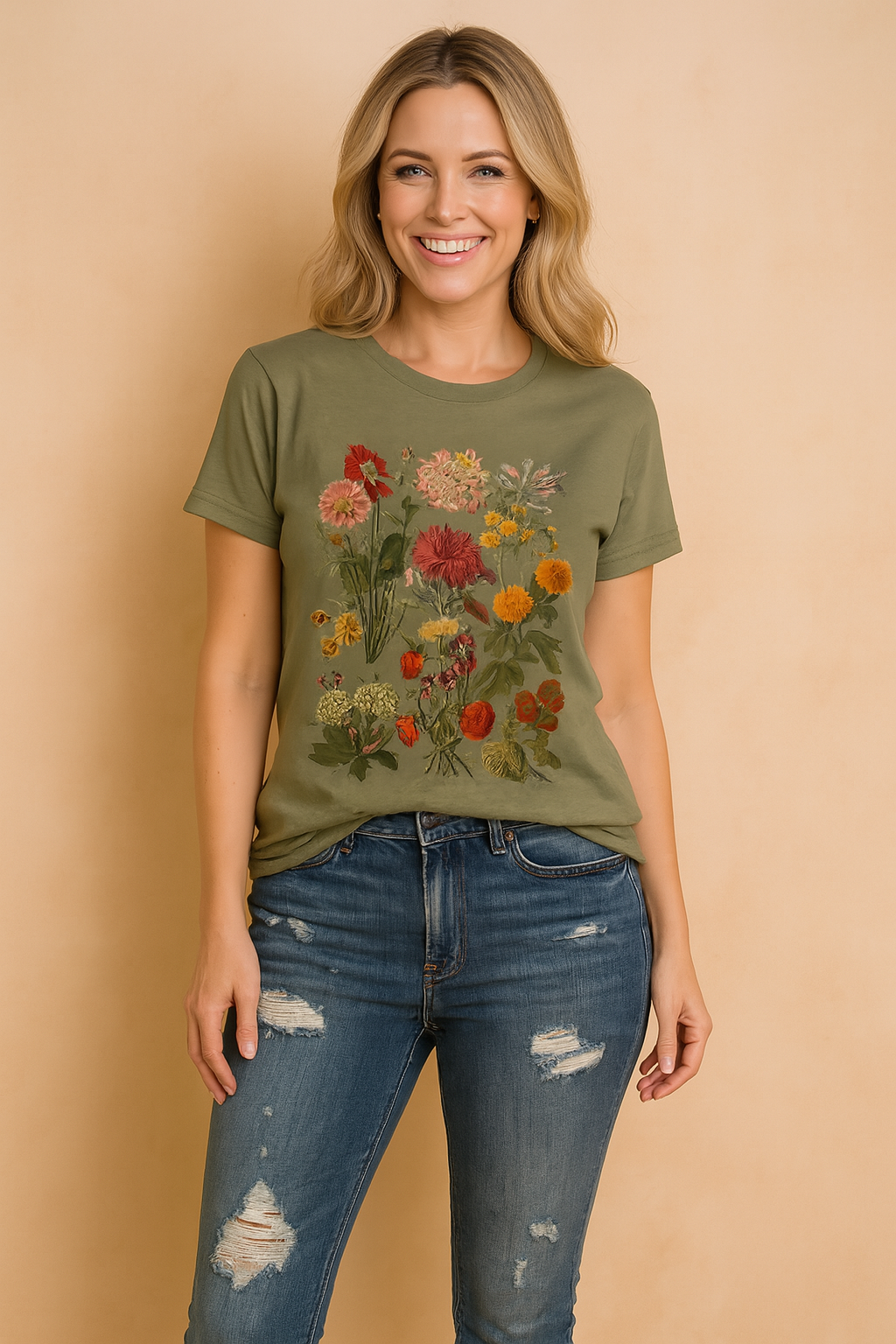 Berry | T-shirt with a Plant Motif
