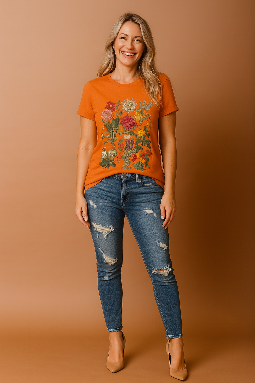 Berry | T-shirt with a Plant Motif