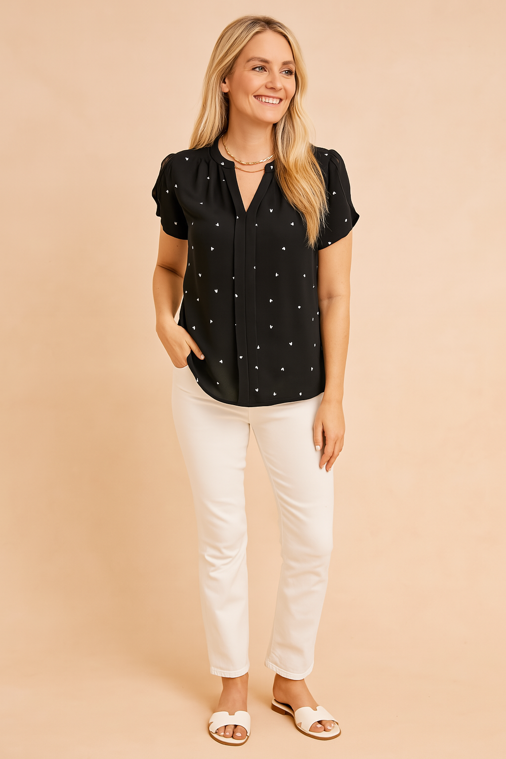 Livia | Girly blouse with a heart motif