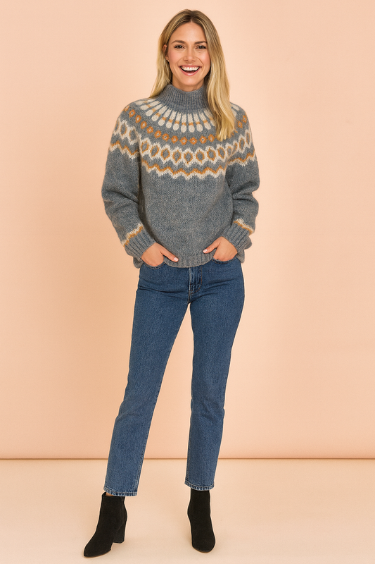 Natalia | Sweater with a decorative yoke