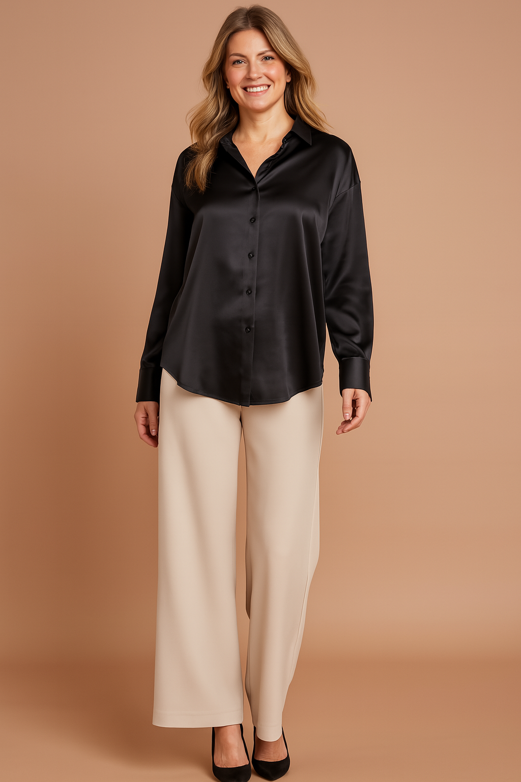 Noa | Classic shirt blouse with a slight sheen