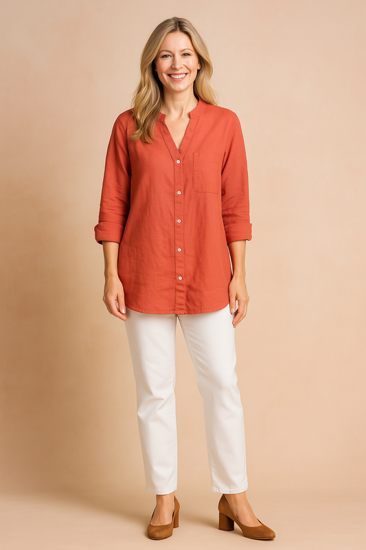 Nola | Classic blouse with a pocket and a stand-up collar