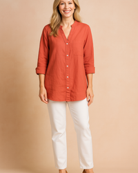 Nola | Classic blouse with a pocket and a stand-up collar