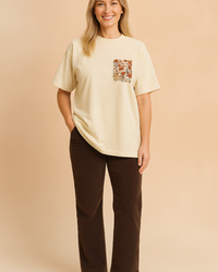 Oliwia | T-shirt with a floral pocket