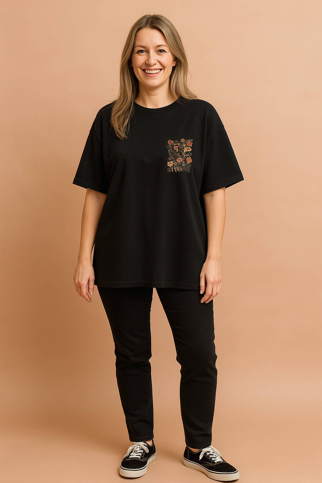 Oliwia | T-shirt with a floral pocket