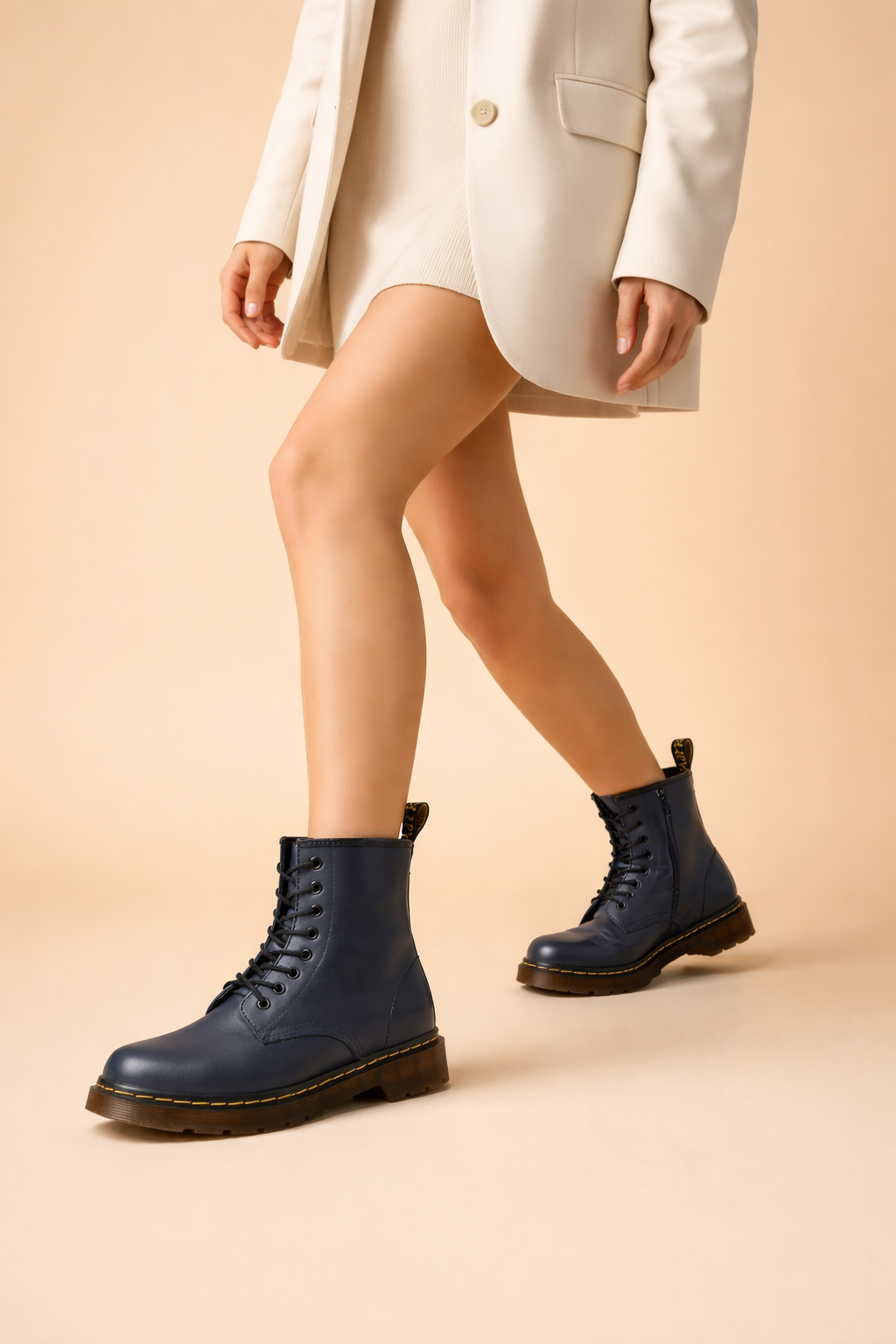 Noemi | Unisex Insulated Lace-Up Ankle Boots with All-Day Comfort