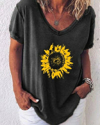 Women's Graphic Tee V-Neck Casual Cotton Shirt for Summer Fashion