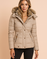 Lauren | Fitted Hooded Puffer Jacket with a Polished Winter Silhouette