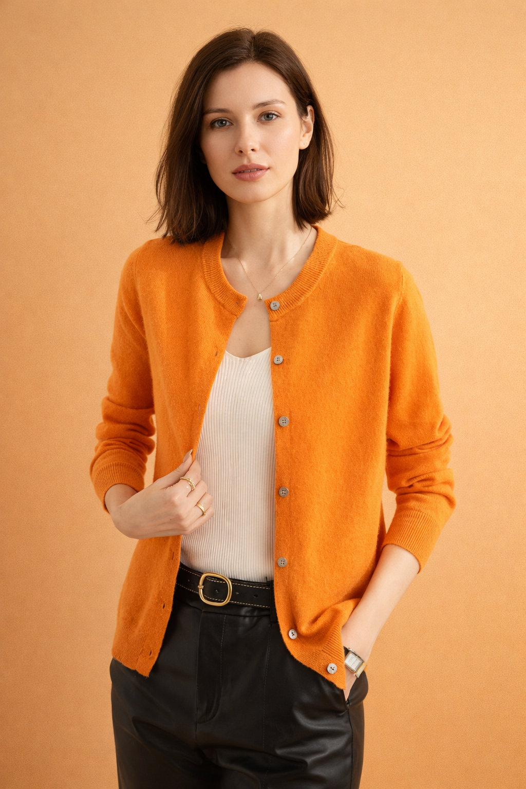 Ewa | Classic round neck cardigan